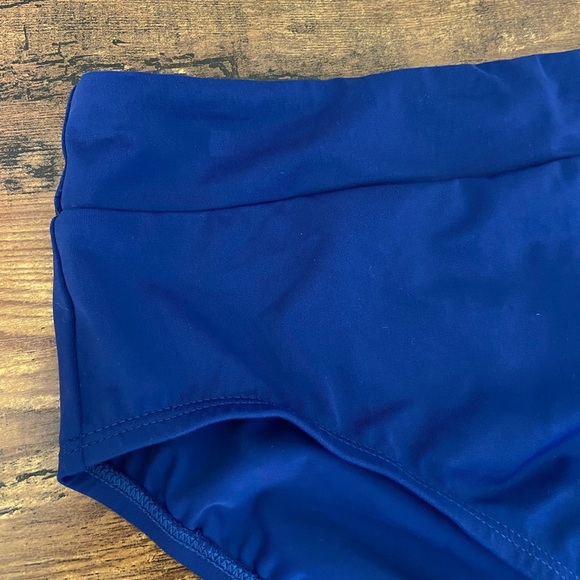 NWT | Bal Harbor women’s tummy control swim bottoms — medium - Picture 2 of 7